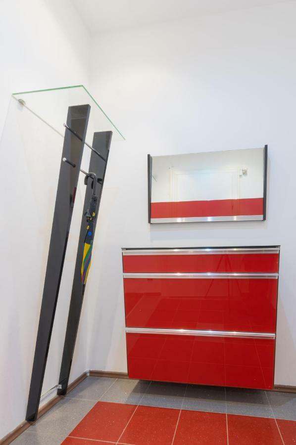 Spacious In Center With Terrace * Wien